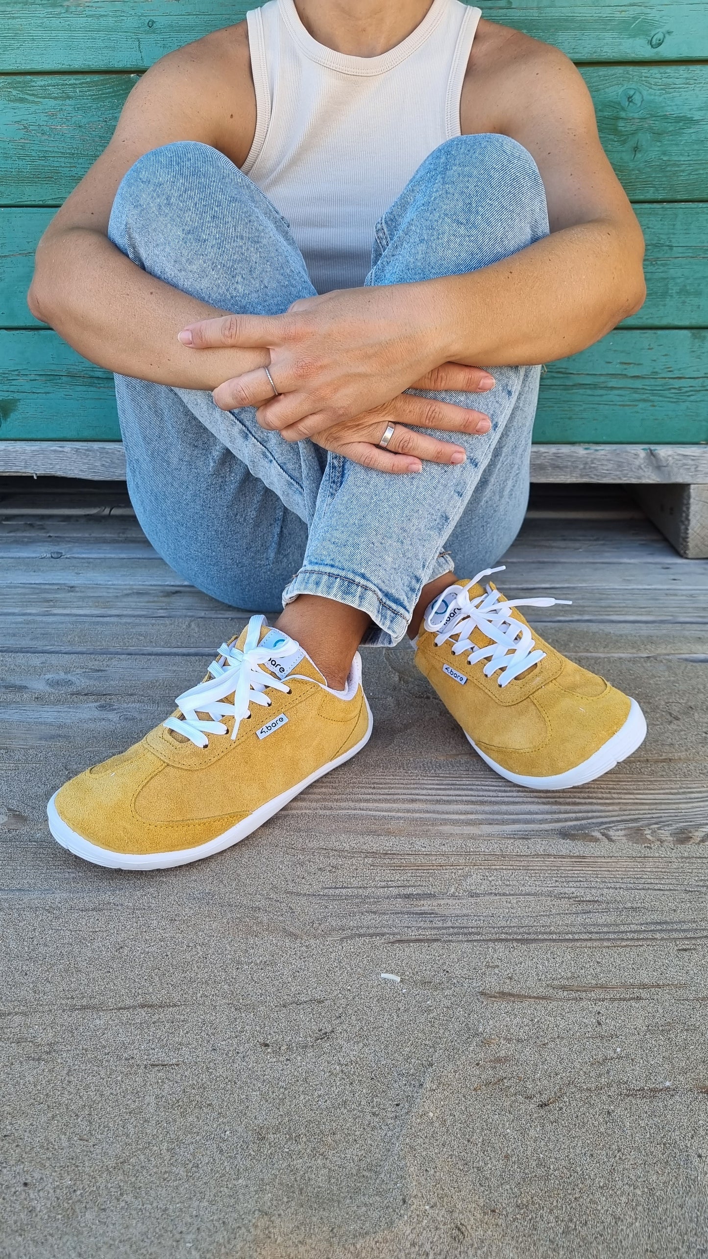 4.Suede 1 mostaza